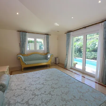 Deluxe Private Este Villa Marbella